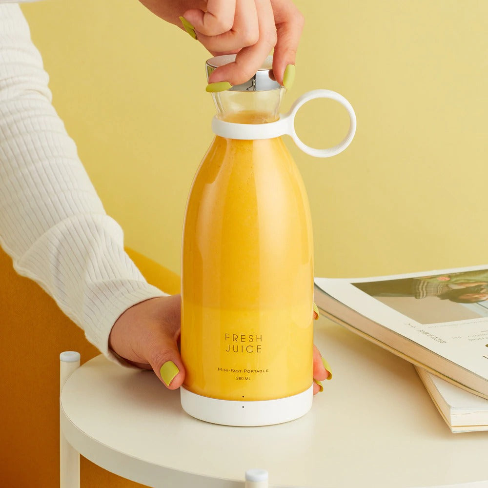 Mini Liquidificador Electric Juicer